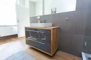 FULL HOUSE Studios - The Swansea Apartment - NTFLX + WiFi, Цвикау