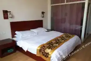 Jinfeng Business Hotel Lijiang, Лицзян