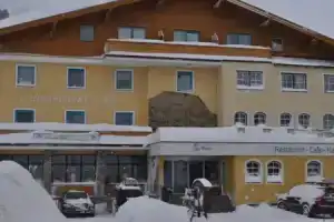 Hotel «Wagner», Обертауэрн