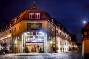 Hotel «Im. Jana Pawła Ii», Вроцлав