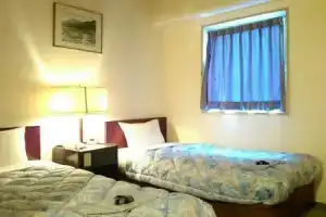 Orange Hotel, Сидзуока