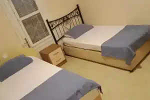 Room in House - 2 Bedroom House Ladies Beach, Кушадасы