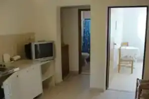 Apartments Boguvila - Two-bedroom Economy Apartment With Terrace -, Супетар
