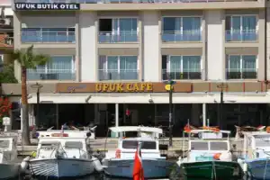 Ufuk Hotel, Чешме