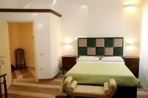 pompei suite via roma 16, Помпеи