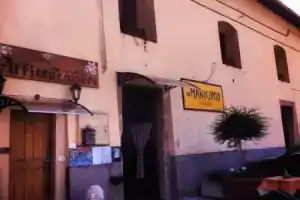 Armanicomio, Норча