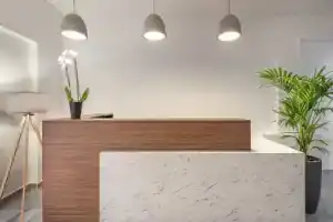 Costa Azzurra Hotel, Скала