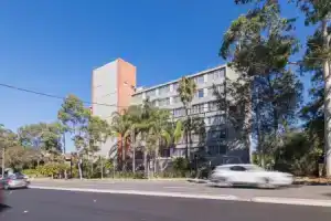 Отель «Royal Pacific», Сидней