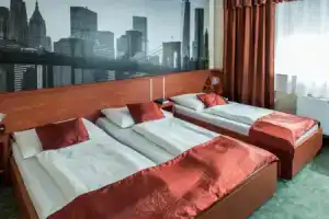 Europa Hotel És Étterem, Ньиредьхаза