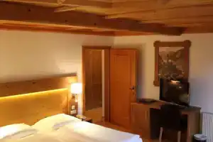 Hotel «Dorfer», Гроссарль