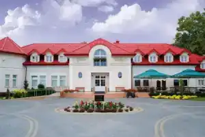 Hotel «Złote Dęby», Варшава
