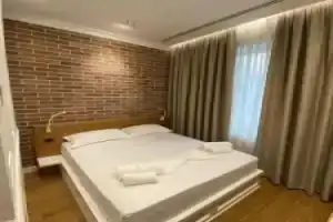 Crown Boutique Hotel, Дуррес
