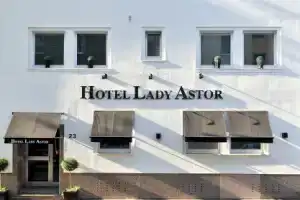 Hotel «Sir & Lady Astor», Дюссельдорф