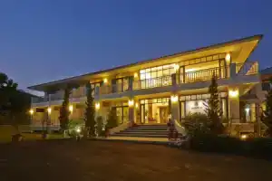 Отель «Santosha Health Lifestyle», Пак Чонг