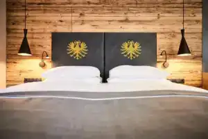 Отель «Der Postwirt - Alpen LifeStyle mit Tradition», Зёлль