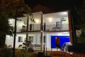 Ninoshvili Street Apartment, Кобулети