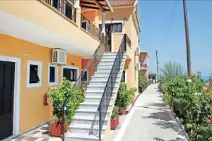 Makis Studios & Apartments, Керкира