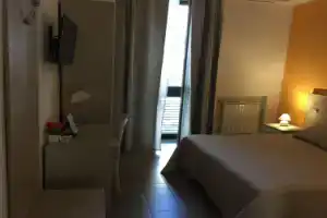 b&b Cairoli, Мессина