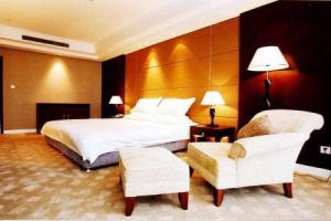 Riverfront Business Hotel, Шанхай