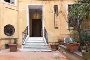 Мини-отель «Few Steps from St Peter», Рим