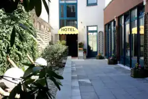 Cabo Nonsmoking-Hotel , Гамбург