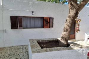 Blue Acacia Residence, Алинда