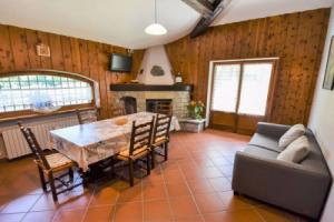 Maison Pro de Solari 28750, Фенис
