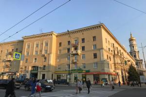 New luxury Apartment in the Center on Konstitution Square, Харьков