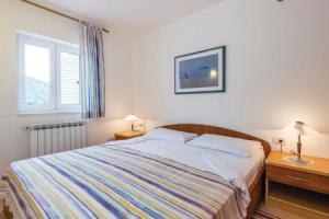 Beautiful Home in Moscenicka Draga With Wifi and 2 Bedrooms, Мошеничка Драга