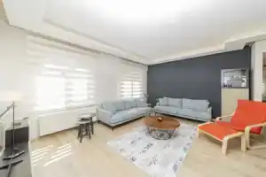 Delightful Flat With Shared Pool in Konyaalti, Анталья
