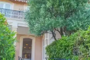 Palais Mire Juan Studio, Жуан-ле-Пен