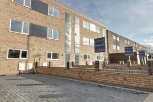 Tudors eSuites Birmingham Townhouse Private Garden Free Parking, Бирмингем