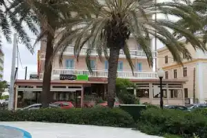 Achillion Hotel, Родос