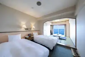 Hotel «Resorpia Atami», Атами