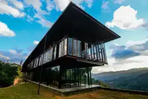 Santani Resort & Spa, Канди