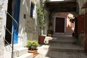 Rooms Sotto i Volti, Ровинь