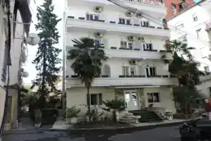 Hotel «Europa», Тирана