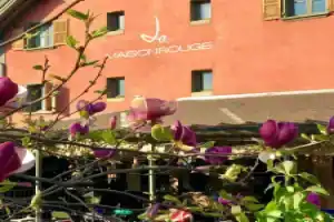 Отель «La maison rouge 3*», Шамбери