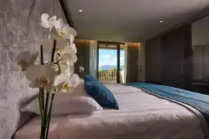 Postojna Cave Hotel Jama, Постройна