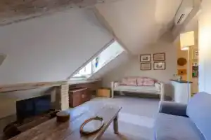 ALTIDO Warm Family-Friendly Apt for 6, near beach, Санта-Маргерита-Лигуре