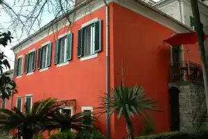 Stone Villa, Херцег-Нови