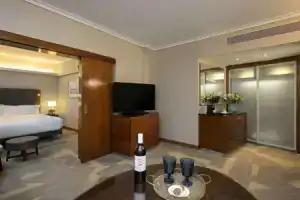Отель «The Vista At Hilton Tel Aviv», Тель-Авив