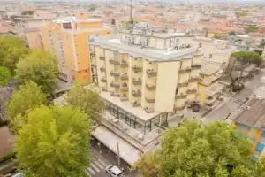 Hotel «Fantasy», Римини