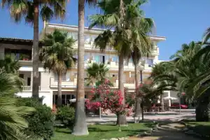Hotel «Honucai», Колониа Сант Жорди