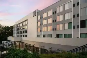 AC Hotel Durham, Дарем