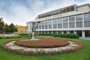 Hotel «Lycium Debrecen», Дебрецен