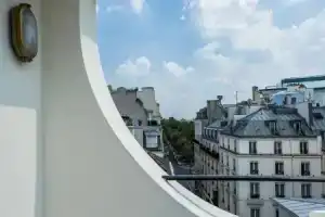 Отель «Hôtel du Rond-Point des Champs-Elysées - Esprit de France», Париж