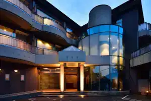 Отель «Auberge Fontaine Bleau Atami», Атами