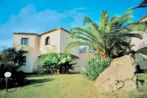 Residence con piscina a 250 mt dal mare, Santa Margherita