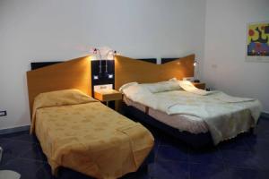 M'ama Holiday Rooms, Сферракавалло